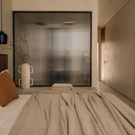 Valerozo - Exclusive Beachside Experience