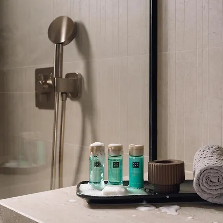 Valerozo - Exclusive Beachside Experience *