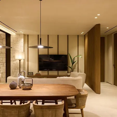 Valerozo - Exclusive Beachside Experience Vila