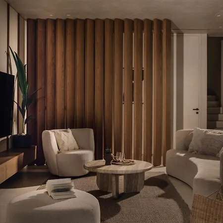 Valerozo - Exclusive Beachside Experience * أمودي