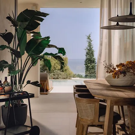 Valerozo - Exclusive Beachside Experience