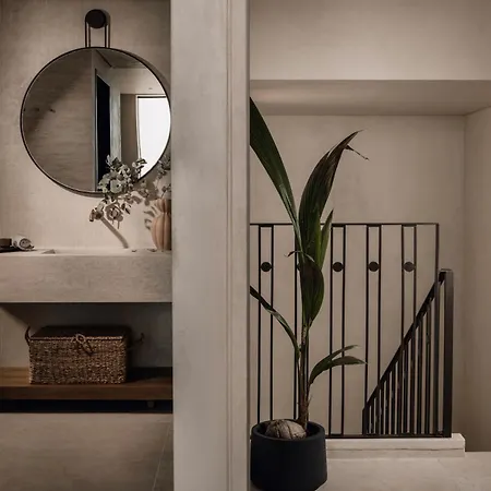 Valerozo - Exclusive Beachside Experience فيلة *