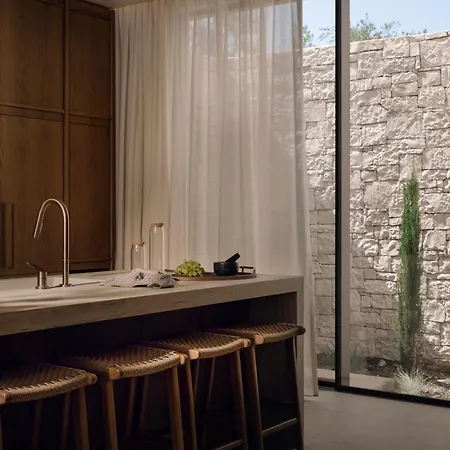 Valerozo - Exclusive Beachside Experience וילה אמודי