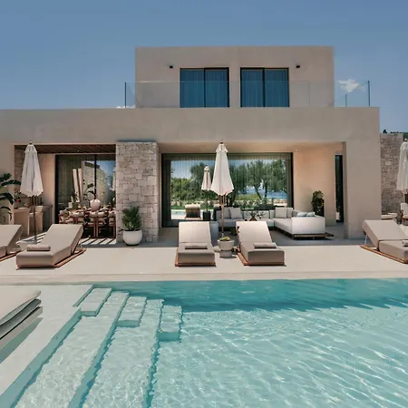 فيلة Valerozo - Exclusive Beachside Experience *