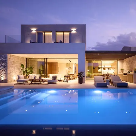 Villa Valerozo - Exclusive Beachside Experience Amoudi