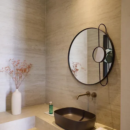 Valerozo - Exclusive Beachside Experience Villa
