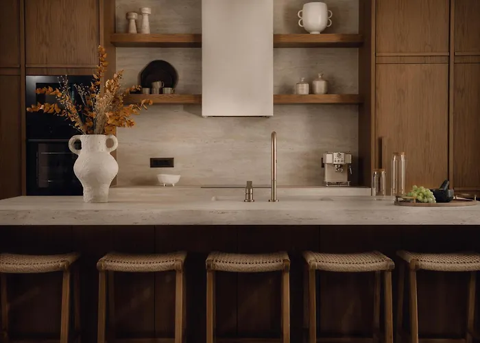 Villa Valerozo - Exclusive Beachside Experience Amoudi