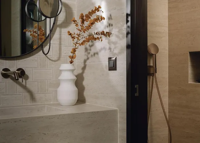 Valerozo - Exclusive Beachside Experience * Amoudi