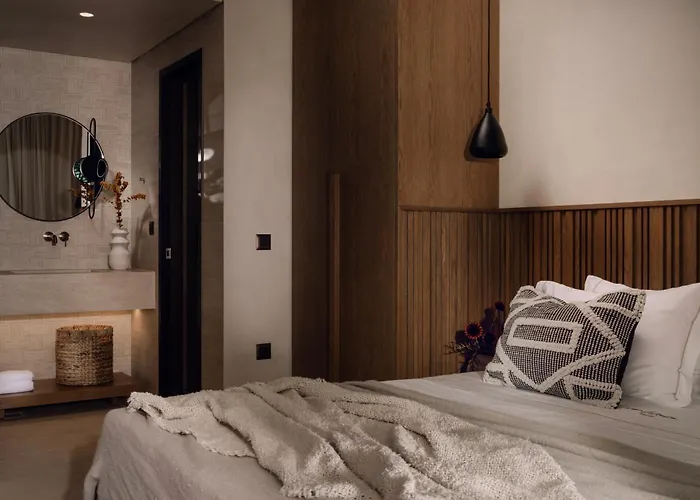 Valerozo - Exclusive Beachside Experience Amoudi
