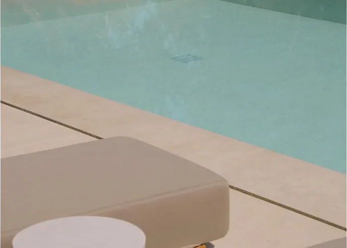 Villa Valerozo - Exclusive Beachside Experience