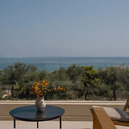 Villa Valerozo - Exclusive Beachside Experience