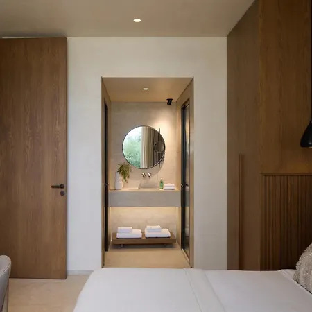 Villa Valerozo - Exclusive Beachside Experience